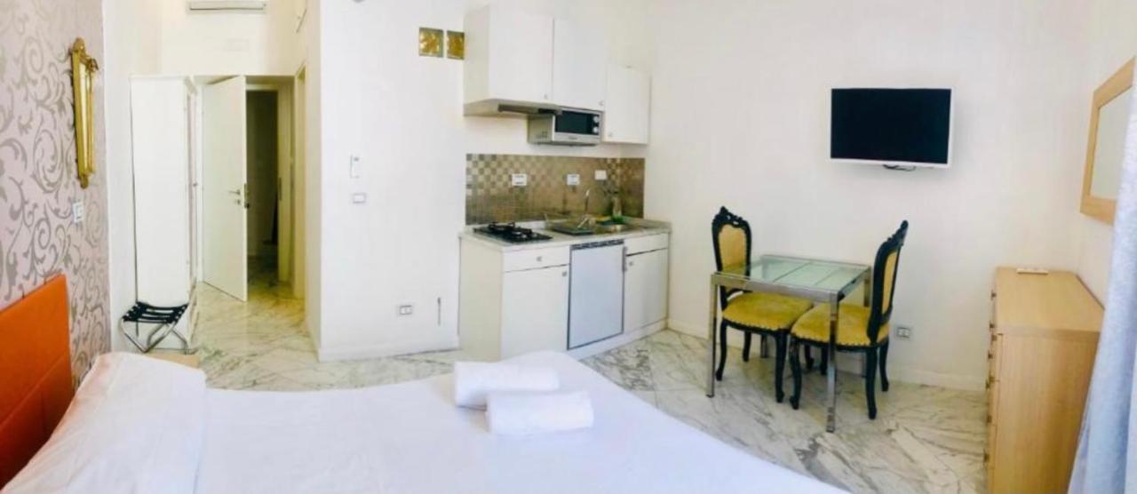 Parisa Bed and breakfast *